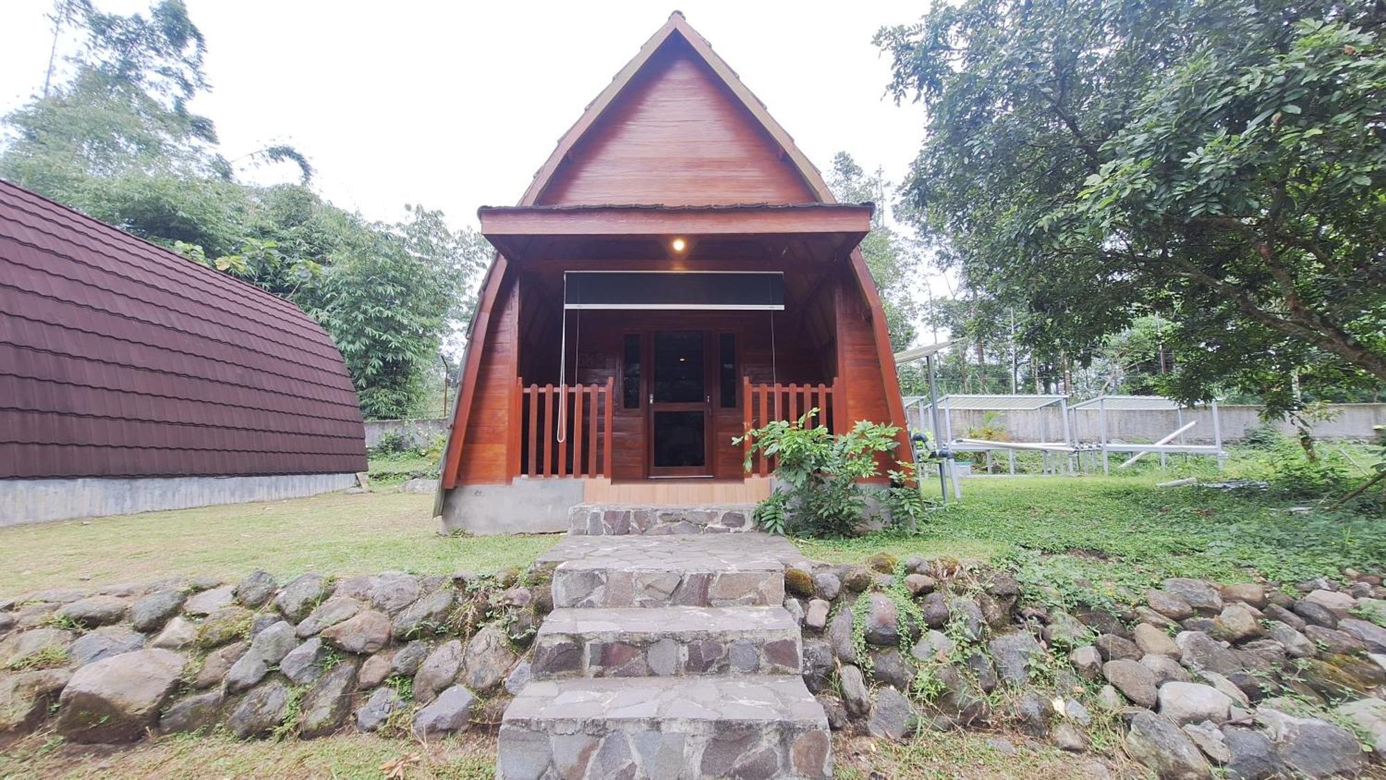 The Allabun Glamping Yogyakarta Kaliurang Bagian luar foto